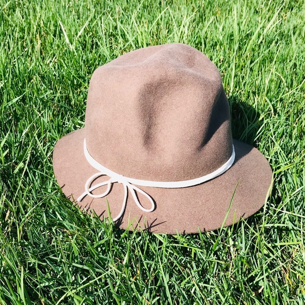 Hat Attack Wool Hat Brown/White